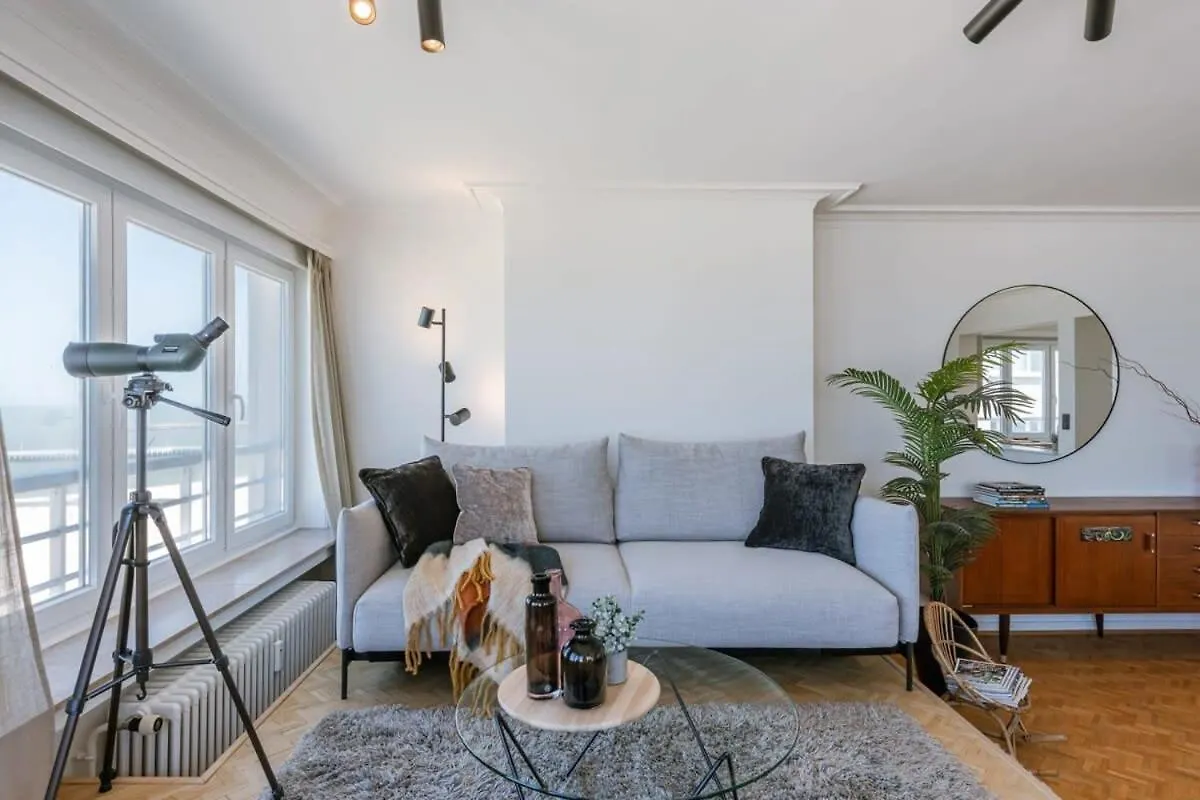 Huswell - Frontal Seaview Apartment In オステンド