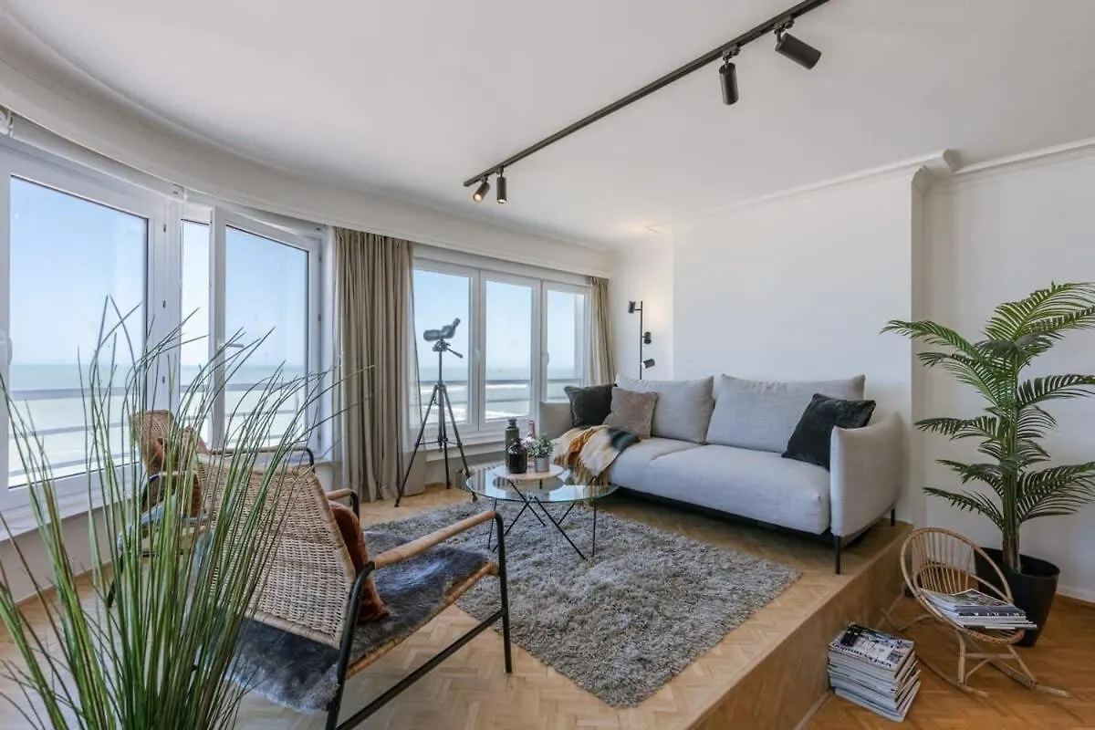 Huswell - Frontal Seaview Apartment In オステンド